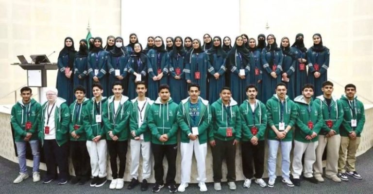 احتفاء بالمواهب المشاركة في «آيسف 2025»