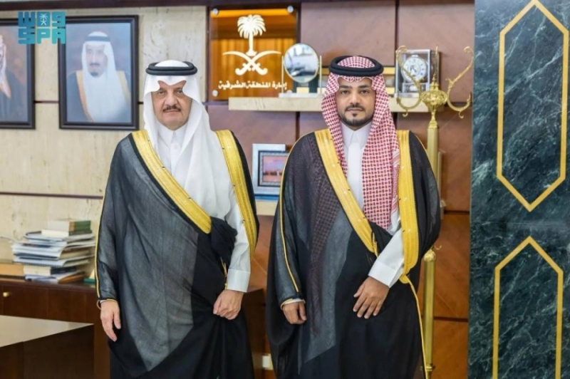 استقبال أمير الشرقية لمدير