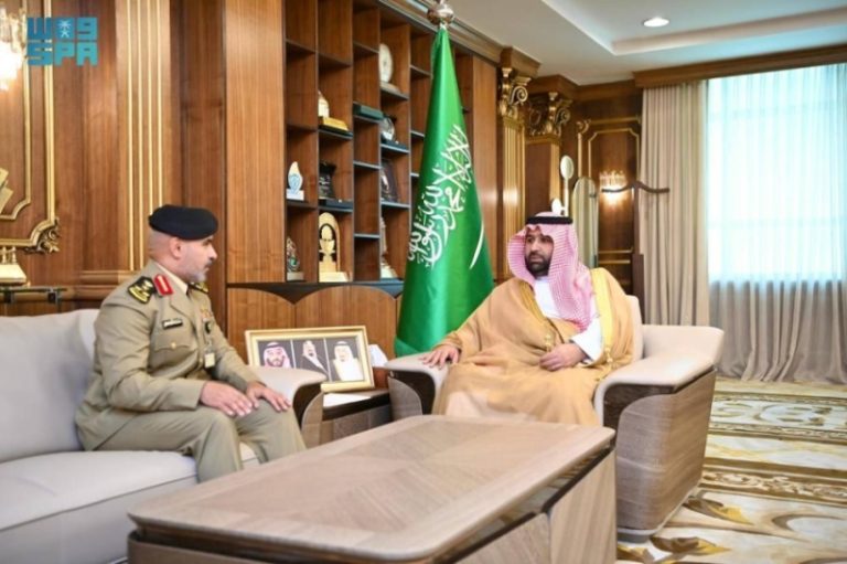 استقبال أمير جازان قائد قوة أمن المنشآت بالمنطقة