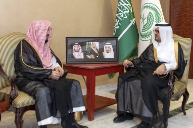 استقبال الأمير سعود بن مشعل للأمين العام لهيئة كبار العلماء