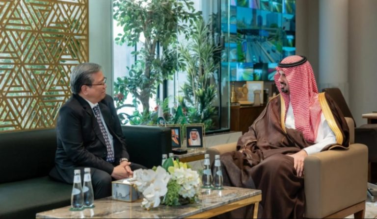 استقبال سفير الفلبين من قبل أمين منطقة الرياض