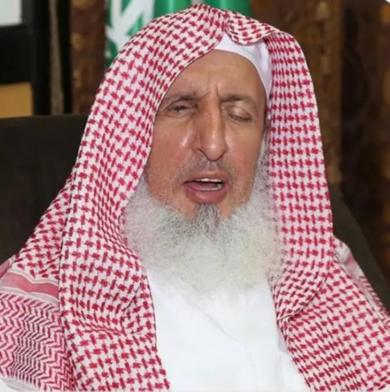 استقبال مفتٍ عام المملكة لرئيس جمعية الأمل لرعاية الأيتام بالباحة