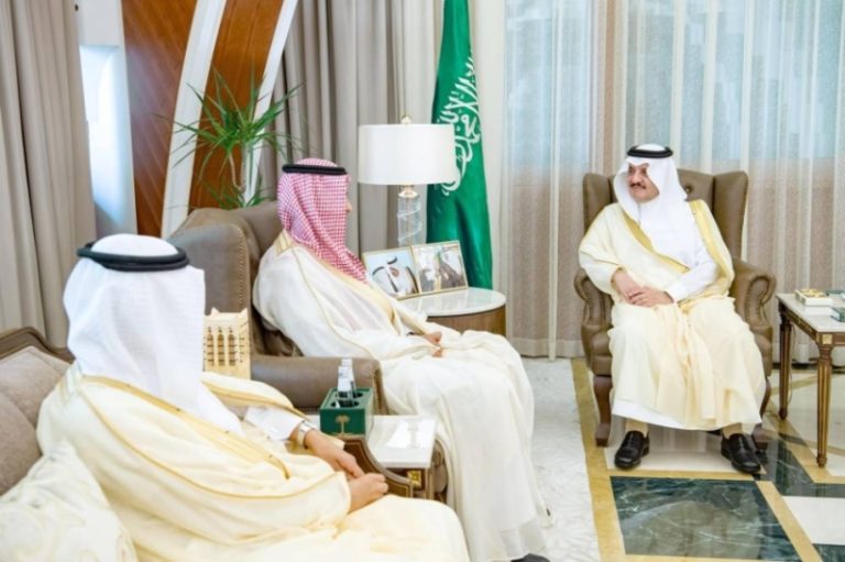 استقبال مميز لأمير المنطقة الشرقية لرئيس مجلس أمناء جامعة الإمام عبدالرحمن بن فيصل