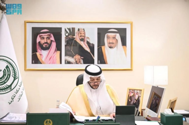 استقبال مميز للأمير سعود بن نهار لمدير مركز التنمية الاجتماعية بالطائف