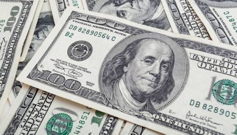 استقرار الدولار قرب أدنى مستوياته في 3 سنوات ونصف