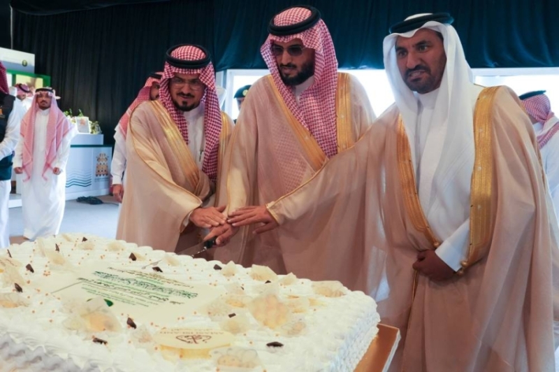 افتتاح مهرجان العسل الـ17 برعاية أمير الباحة