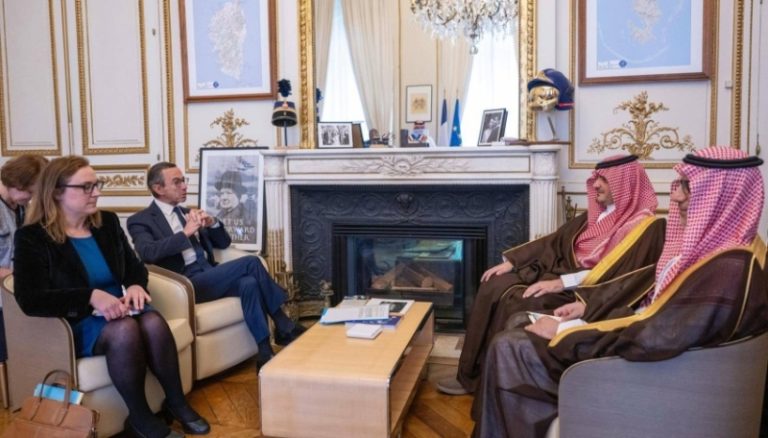 التعاون لمكافحة الجريمة يؤكد وزير الداخلية
