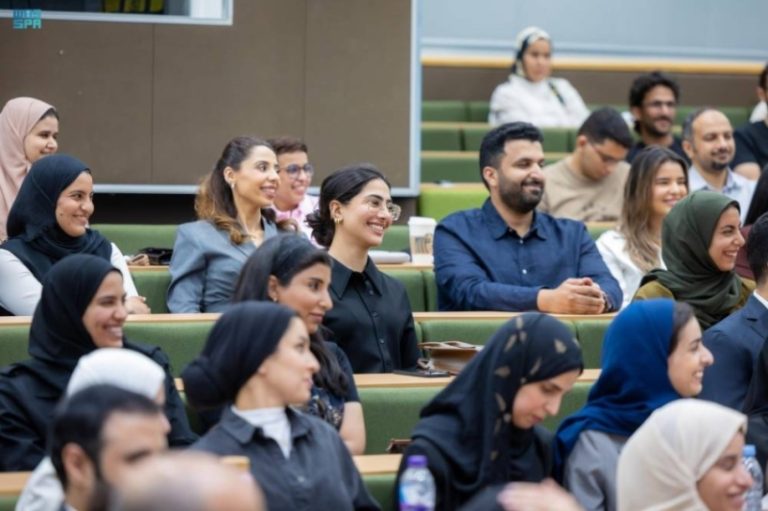 السواحة يجتمع مع المبتكرين والمجتمع البحثي السعودي في لندن