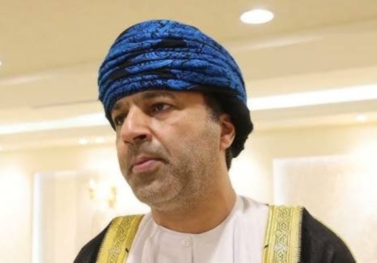 القنصل العُماني يستعرض فرص الاستثمار في عسير