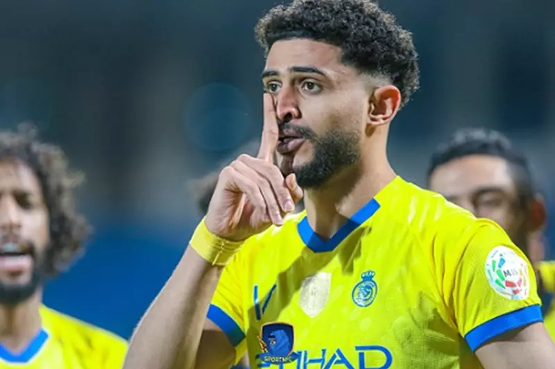 تقرير: النصر يحدد سعر عبد الإله العمري