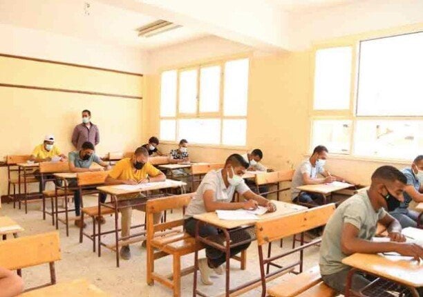 امتحانات آخر مادة للثانوية العامة 2025 تبدأ غدًا وتكشف الأجواء الحماسية بين الشباب