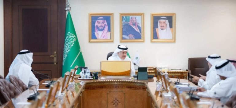 بحث وزير “البيئة” مع أمين مبادرة الشرق الأوسط الأخضر أبرز منجزات المبادرة