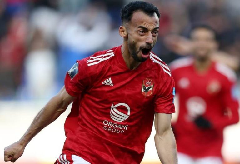 بيراميدز يوضح موقفه من ضم أحمد عبد القادر لاعب الأهلي الشاب