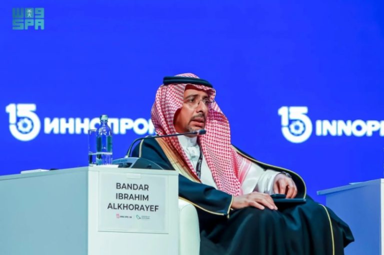 تحول صناعي نوعي: وزير الصناعة يبرز ريادة المملكة في تقنيات المستقبل خلال جلسة حوارية بروسيا