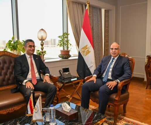 تطوير مصانع السكر يعزز التعاون بين وزيرا الري والتموين