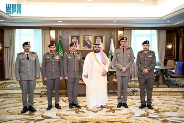تقلد قيادات أمنية في جازان رتبهم الجديدة