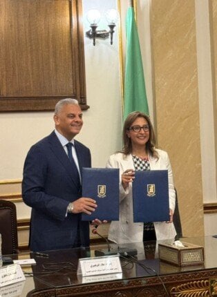 توقيع بروتوكول تعاون جديد بين جامعة القاهرة واتحاد شركات التأمين المصرية