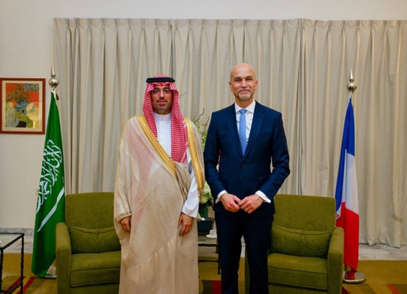 حضور لافت لمحافظ جدة في حفل قنصلية فرنسا باليوم الوطني
