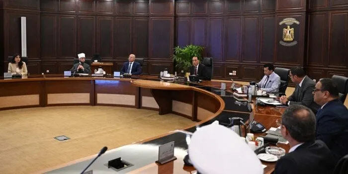 رئيس الوزراء يراقب الجهود لمواجهة حوادث الطريق الدائري الإقليمي