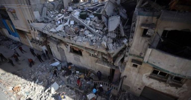 زيادة مفزعة في عدد الشهداء الفلسطينيين جراء القصف الإسرائيلي على قطاع غزة لتصل إلى 44 شهيدًا