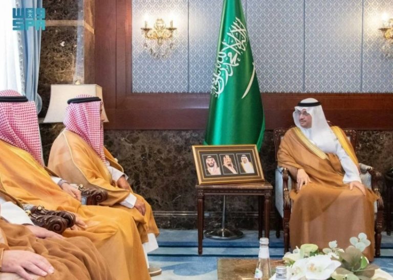 زيارة نائب وزير البلديات والإسكان لمحافظ الأحساء