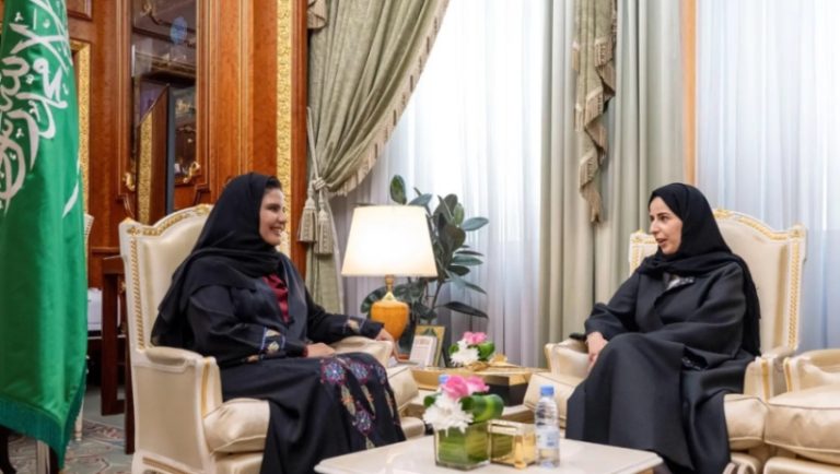 زيارة هامة: مساعد رئيس مجلس الشورى تلتقي سفيرة خادم الحرمين في بولندا