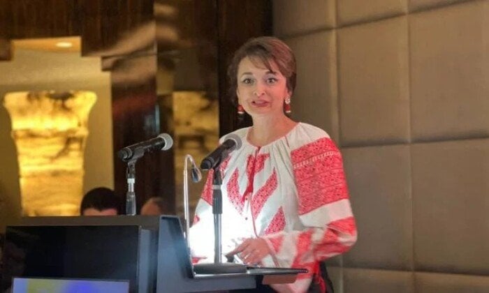 سفيرة رومانيا تؤكد: مصر دعامة أساسية للاستقرار في المنطقة المتقلبة