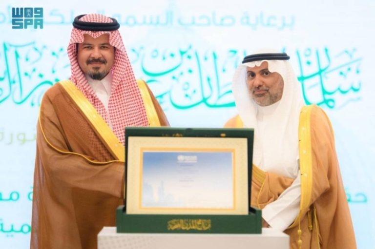 سلمان بن سلطان يؤكد استمرارية التحول الحضري والصحي