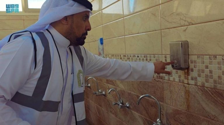 شؤون تبوك الإسلامية تنفذ 10,286 خدمة للمساجد