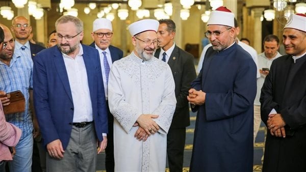 طلابنا يحققون نجاحات بفضل علماء الأزهر، وفقاً لرئيس الشئون الدينية التركي