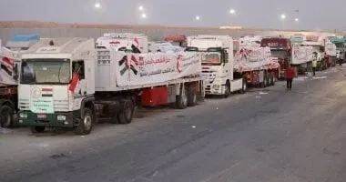 قافلة جديدة.. الهلال الأحمر المصري يوجه المساعدات للفلسطينيين