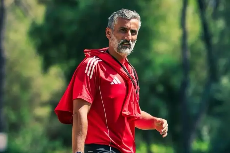 "ليس مجرد مدرب بل أب".. لاعب أورلاندو السابق يعدد مزايا خوسيه ريبيرو