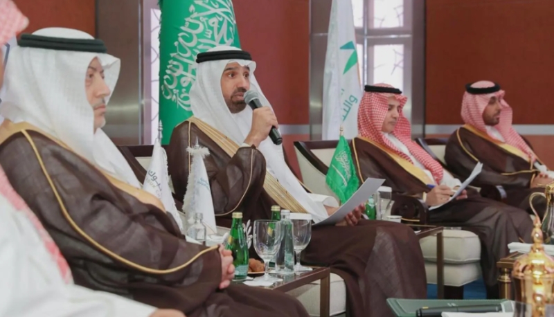 لقاء الوزير الراجحي مع