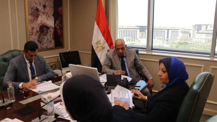 متابعة وزير الكهرباء لمستجدات تغذية مشروعات الدلتا الجديدة