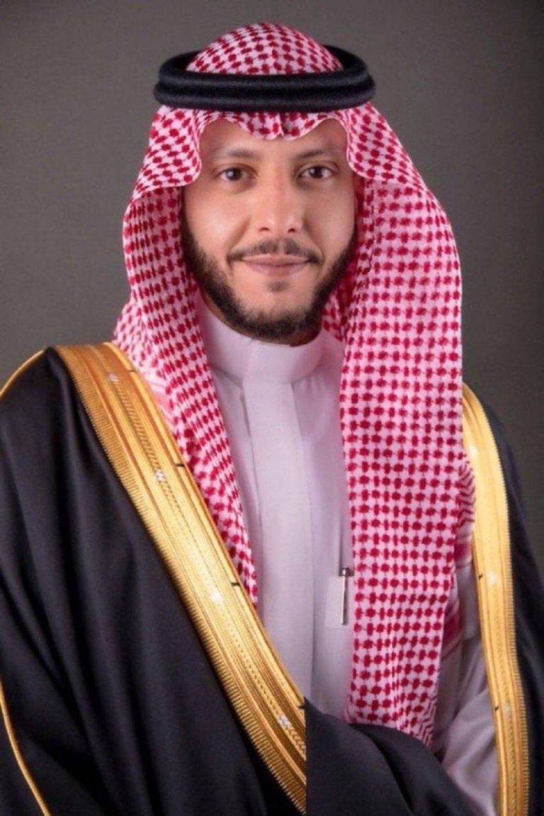 محافظ الطائف يستعرض مبادرات مستفيدي الإسكان التنموي