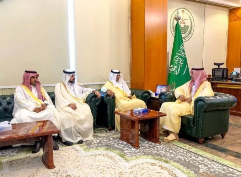 محافظ ينبع يناقش مع وكيل “البيئة” تطوير القطاع الزراعي بالمحافظة ومراكزها