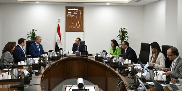 مدبولي يؤكد عزم الحكومة زيادة استثمارات «شل العالمية» في استكشاف الغاز
تحقيق أهداف الحكومة لزيادة استثمارات «شل العالمية» في الغاز
حكومة مدبولي تسعى لزيادة استثمارات «شل العالمية» في استكشاف الغاز