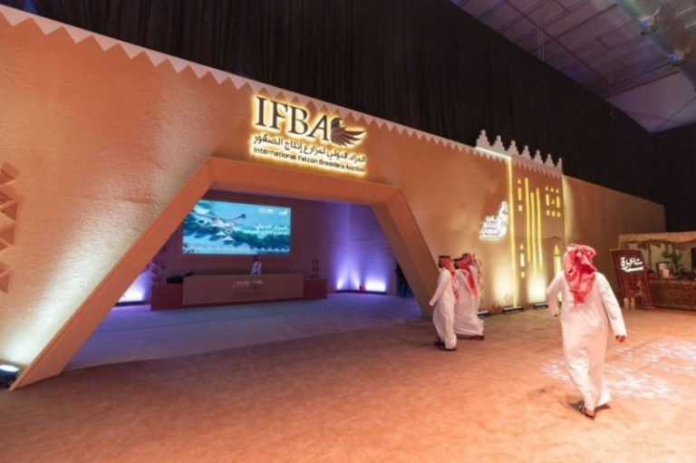 “مزاد الصقور” يحقق نجاحاً عالمياً في الرياض