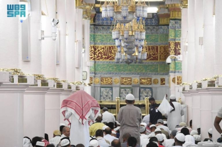 مليون مصلٍ بالروضة الشريفة في حج 1446هـ