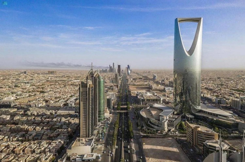 موظفو البنود والعقود يستفيدون من إجازة العيدين