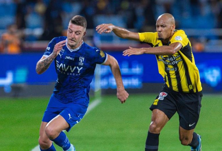 موعد الكلاسيكو المنتظر بين الهلال والاتحاد يثير حماس الجماهير في الموسم الجديد