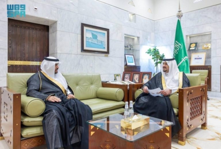 نائب أمير الرياض يرحب بمدير التدريب التقني والمهني بالمنطقة