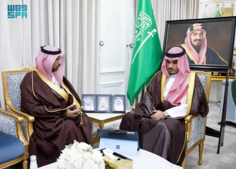 نائب أمير نجران يشيد بجهود فرع الهلال الأحمر في تعزيز الخدمات الإسعافية والتوعوية