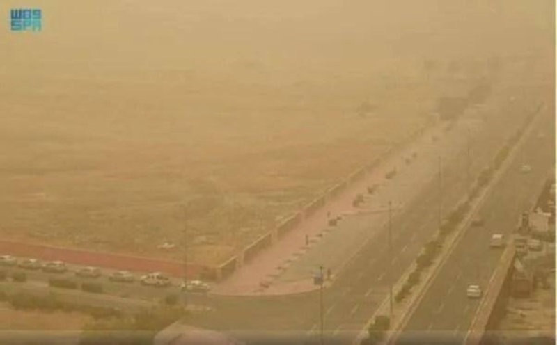 “نشاط الرياح” يثير الأتربة على محافظات الليث والقنفذة وبحرة