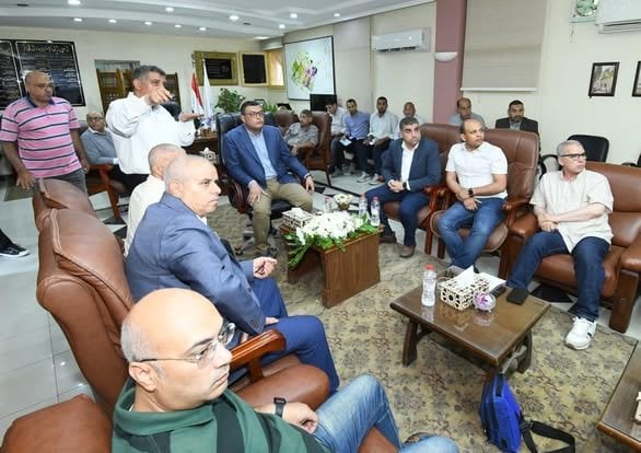 وزير الإسكان يأمر باستكمال إصدار عقود المستثمرين في غضون أسبوعين