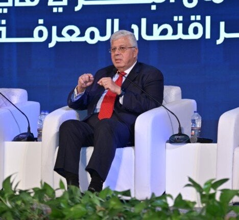 وزير التعليم العالي يلقي كلمة في ملتقى شباب المعرفة بجامعة القاهرة