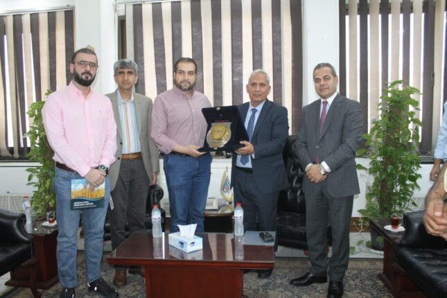 وزير الزراعة الباكستاني يزور «البحوث الزراعية» في إقليم بنجاب للاطلاع على الجهود العلمية
