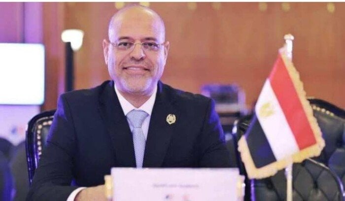 وزير العمل يؤكد: تطبيق