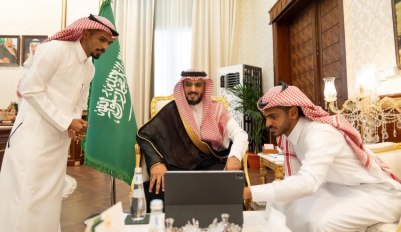وكيل إمارة الباحة يستعرض إنجازات مركز الصم وخططه لعام 2025