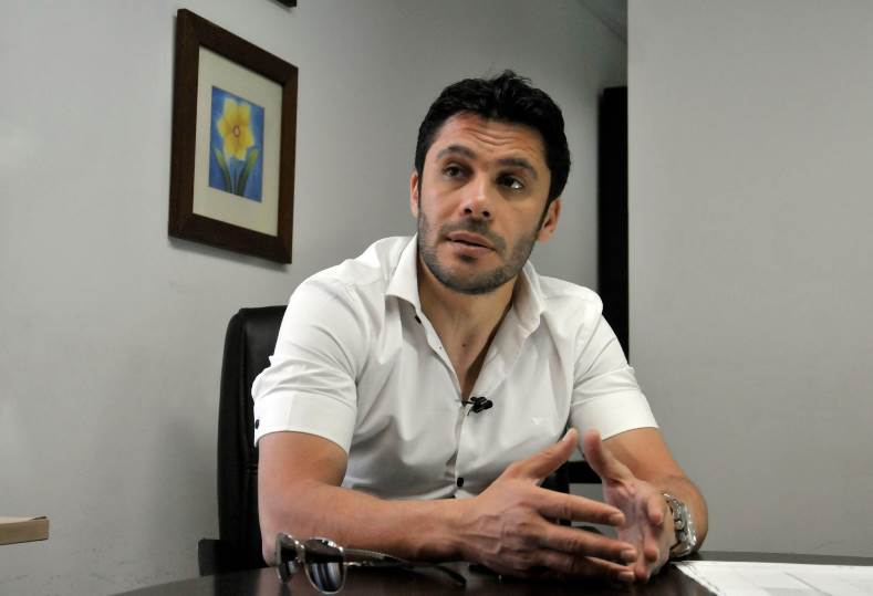 أحمد حسن ينتقد أداء الأهلي أمام بيراميدز ويصف ريبييرو بالفاشل